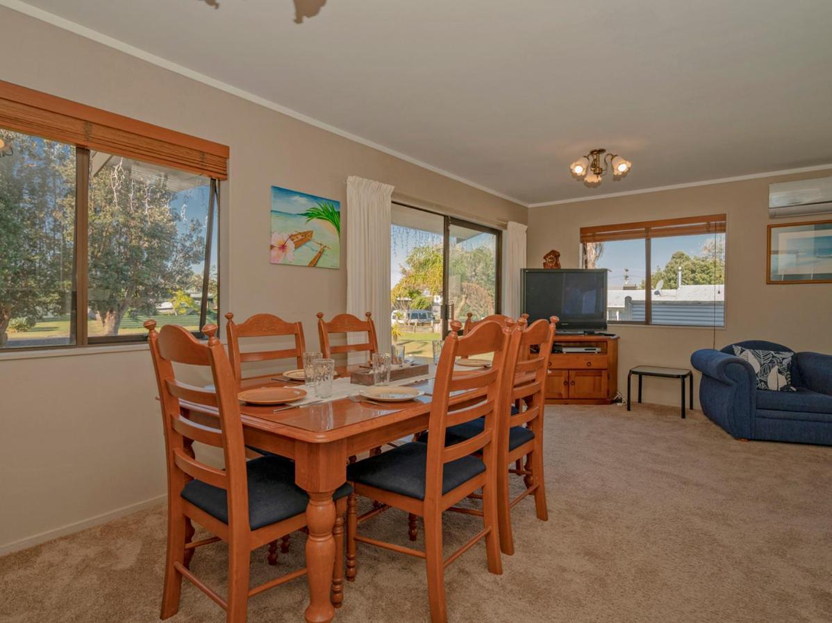 Wonderful Whangamata - Whangamata Holiday Home Екстер'єр фото